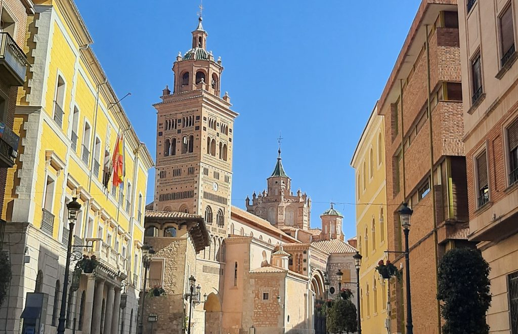 Teruel, la ciudad de los amantes, y granja de esturiones-1